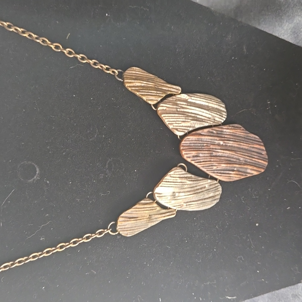 BRASS & COPPER COLORED NWOT NECKLACE